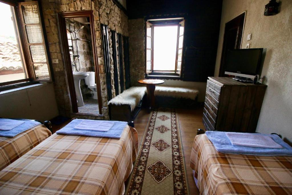 Hotel Nasho Vruho Μπεράτ Εξωτερικό φωτογραφία